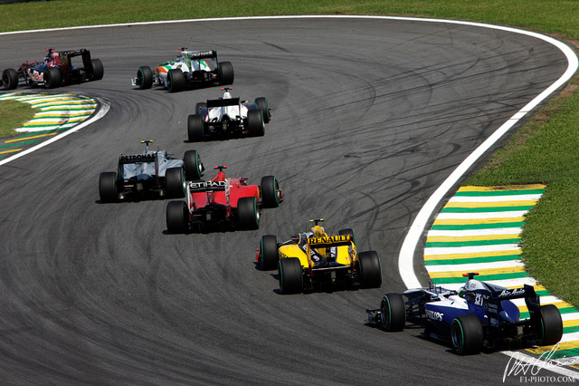 Racing_2010_Brazil_01_PHC.jpg