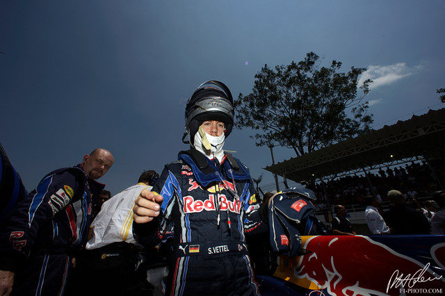 Vettel_2010_Brazil_15_PHC.jpg