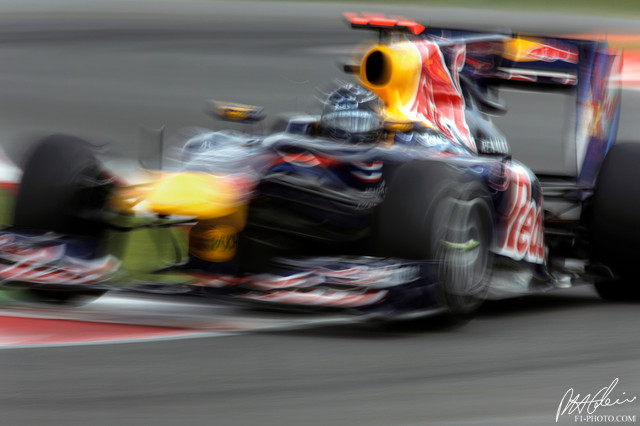 Vettel_2010_England_03_PHC.jpg