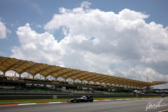 Hulkenberg_2010_Malaysia_02_PHC.jpg