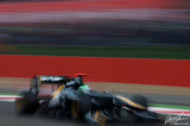 Kovalainen_2011_England_02_PHC.jpg