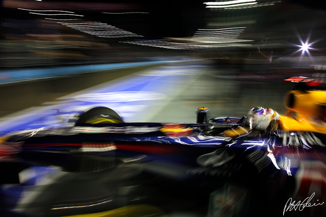 Vettel_2011_Singapore_01_PHC.jpg