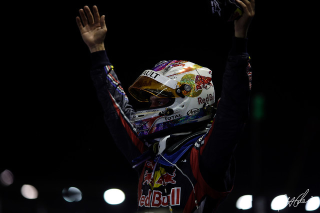 Vettel_2011_Singapore_15_PHC.jpg