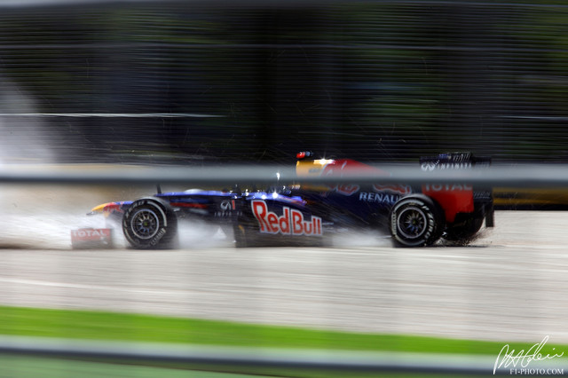 Vettel_2012_Australia_05_PHC.jpg