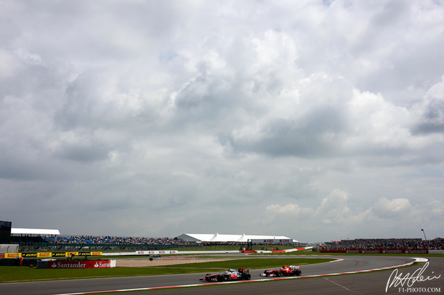 Hamilton-Alonso_2012_England_01_PHC.jpg