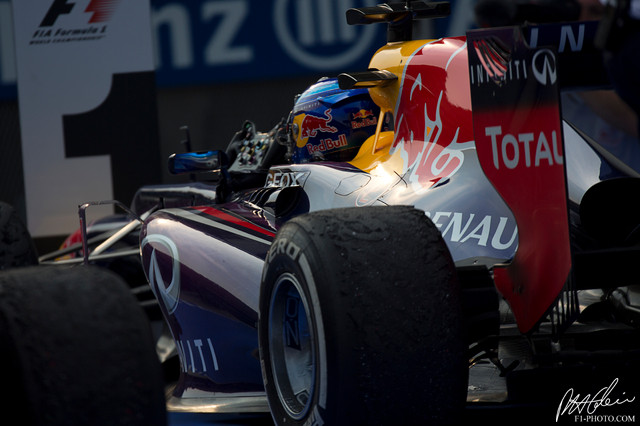 Vettel_2013_Malaysia_14_PHC.jpg