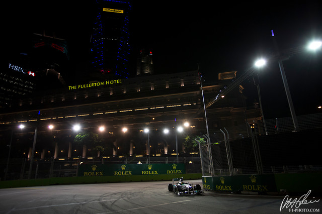 Rosberg_2013_Singapore_03_PHC.jpg