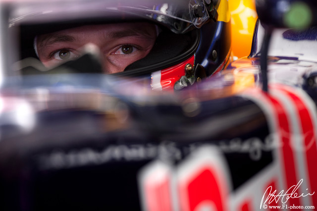 Kvyat_2015_Italy_05_PHC.jpg