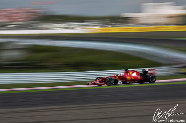 Vettel_2015_Japan_12_PHC.jpg