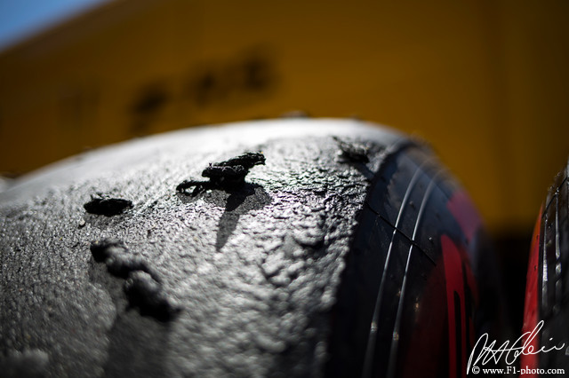 Pirelli_2019_Spain_02_PHC.jpg